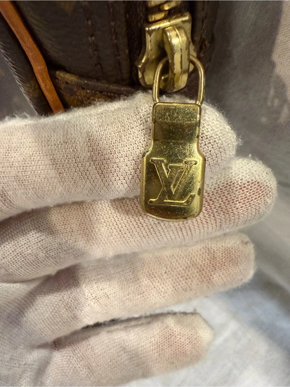 Vintage Louis Vuitton Danube PM Monogram Crossbody Bag France AR0040